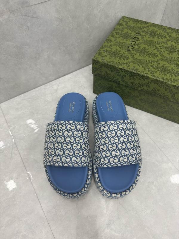 Gucci Men's Slippers 524